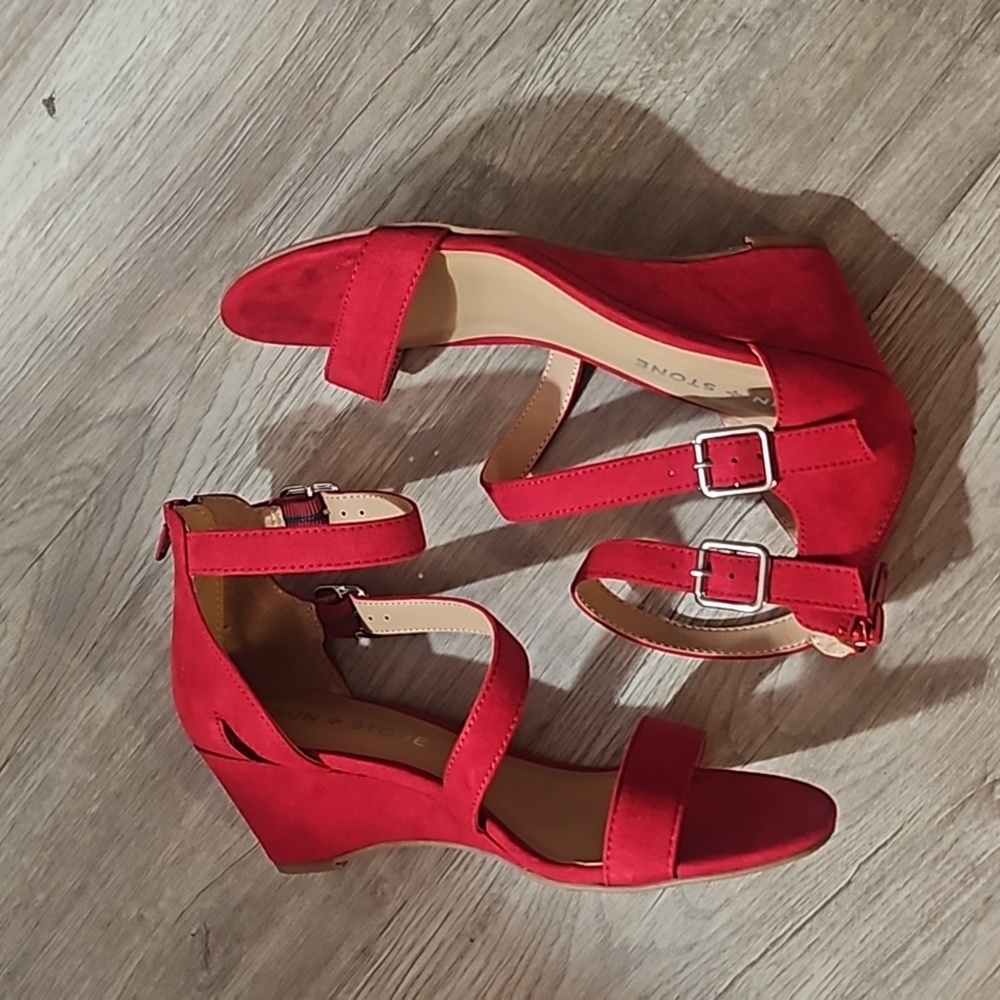 ✨️❤️Beautiful Sun + Stone Red Buckle & Zip Back Wedge Heels Size 5.5 - Picture 6 of 16